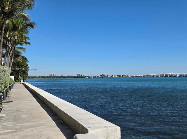 471 NE 25th St 601, Miami, FL 33137