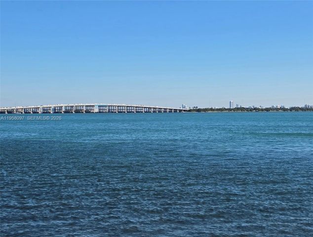 471 NE 25th St 601, Miami, FL 33137