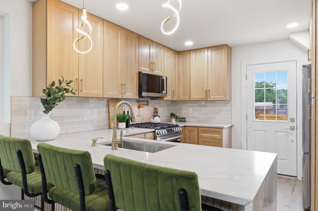 5005 SARGENT RD NE, Washington, DC 20017