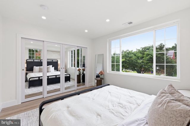 5005 SARGENT RD NE, Washington, DC 20017