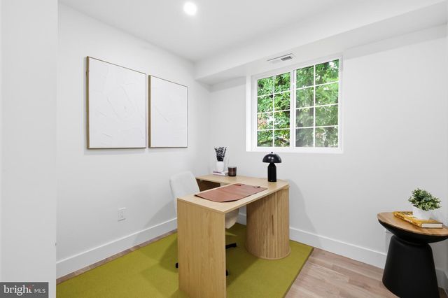 5005 SARGENT RD NE, Washington, DC 20017
