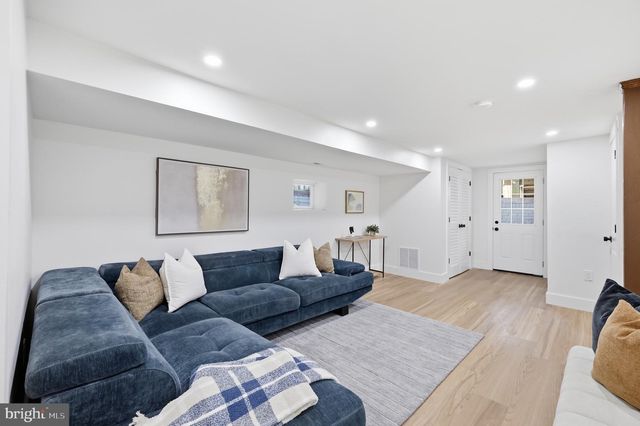 5005 SARGENT RD NE, Washington, DC 20017