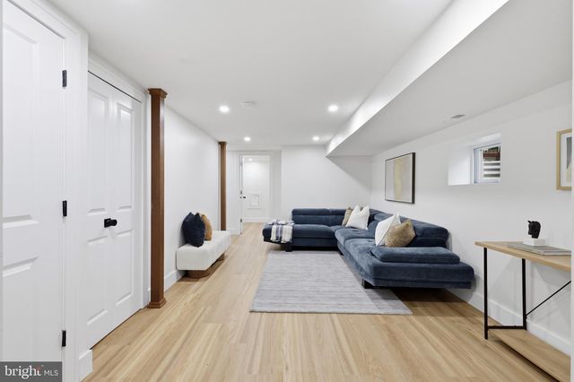 5005 SARGENT RD NE, Washington, DC 20017