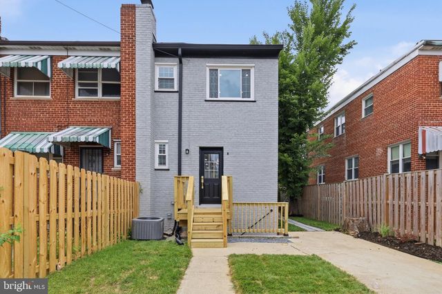 5005 SARGENT RD NE, Washington, DC 20017
