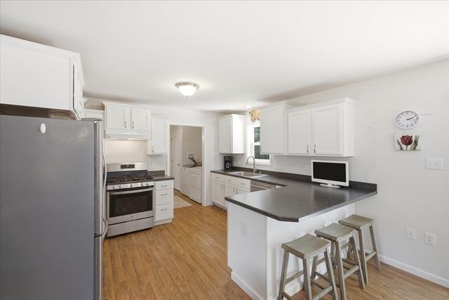 85 Lewis Ave, Walpole, MA 02081