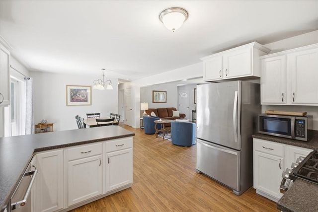 85 Lewis Ave, Walpole, MA 02081