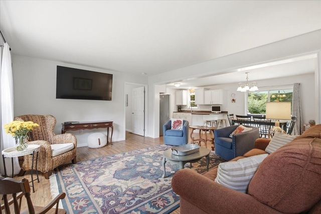 85 Lewis Ave, Walpole, MA 02081