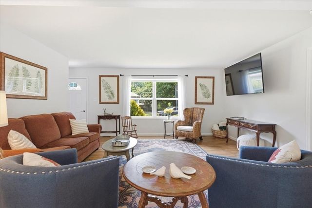 85 Lewis Ave, Walpole, MA 02081