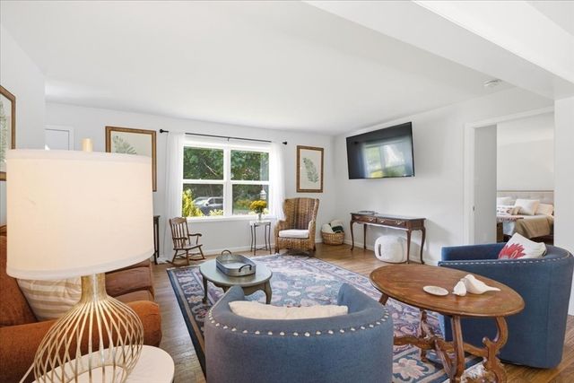 85 Lewis Ave, Walpole, MA 02081