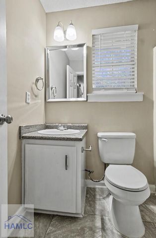 43 Sandy Run Road SE, Allenhurst, GA 31301