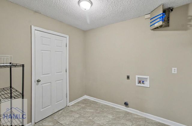 43 Sandy Run Road SE, Allenhurst, GA 31301