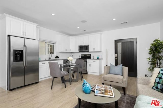4420 Calhoun Avenue, Sherman Oaks, CA 91423