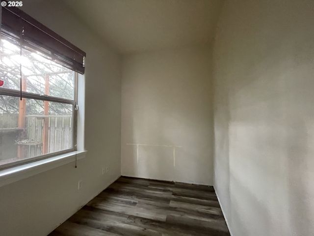 14728 Ne FLANDERS St, Portland, OR 97230