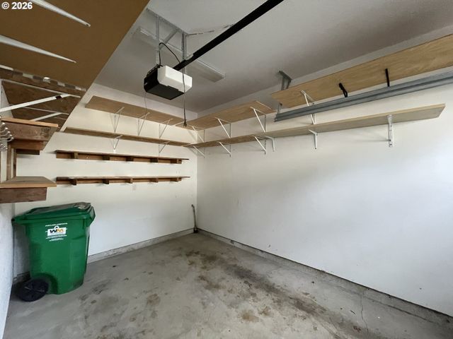 14728 Ne FLANDERS St, Portland, OR 97230