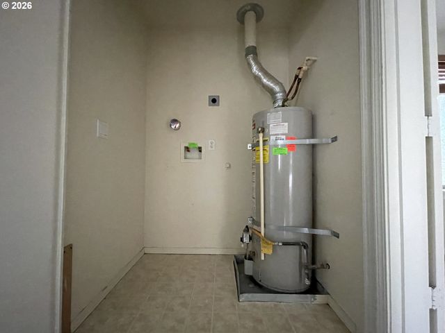 14728 Ne FLANDERS St, Portland, OR 97230