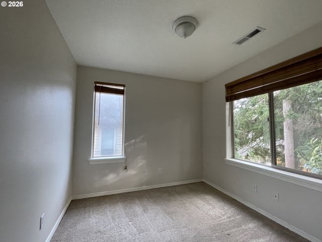 14728 Ne FLANDERS St, Portland, OR 97230