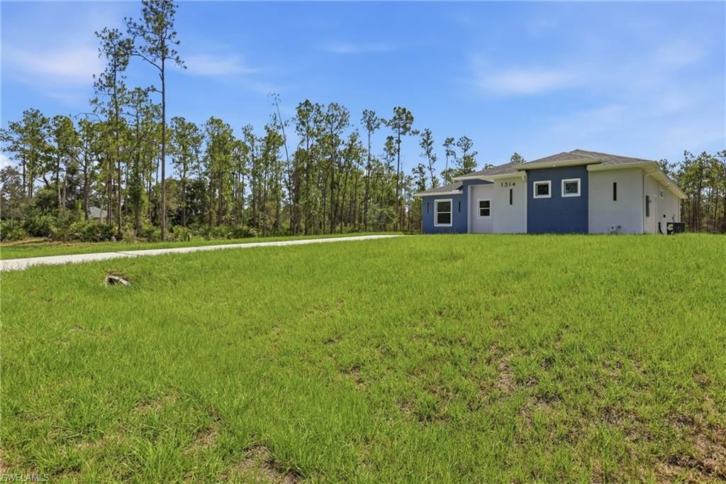 1314 Dayton AVE, LEHIGH ACRES, FL 33972 — photo 4