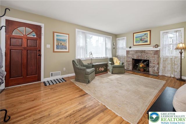 1969 Easton Avenue, Bethlehem City, PA 18017