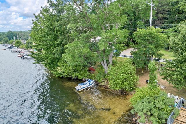 6 Winnisquam Shore, Tilton, NH 03276