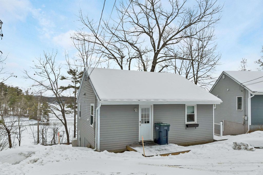 6 Winnisquam Shore, Tilton, NH 03276