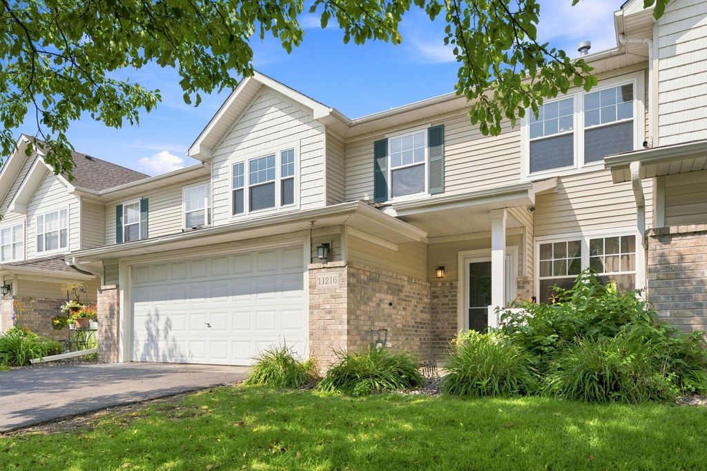 11216 204th Street W, Lakeville, MN 55044 — exterior