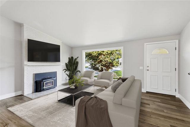 20219 12th Place, Seatac, WA 98198