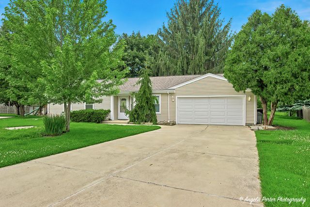 3287 Medford Court, Island Lake, IL 60042