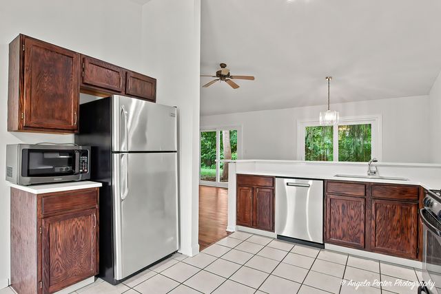 3287 Medford Court, Island Lake, IL 60042