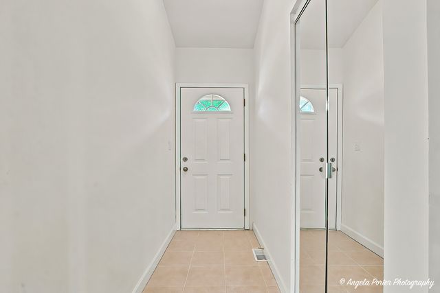 3287 Medford Court, Island Lake, IL 60042