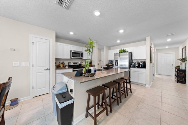 1988 TRAVERSE WAY, Kissimmee, FL 34746