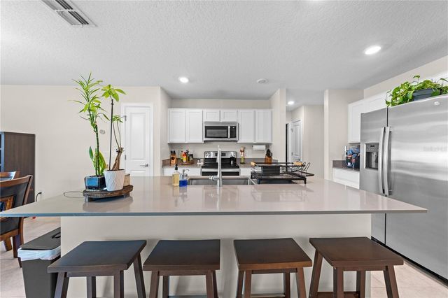 1988 TRAVERSE WAY, Kissimmee, FL 34746