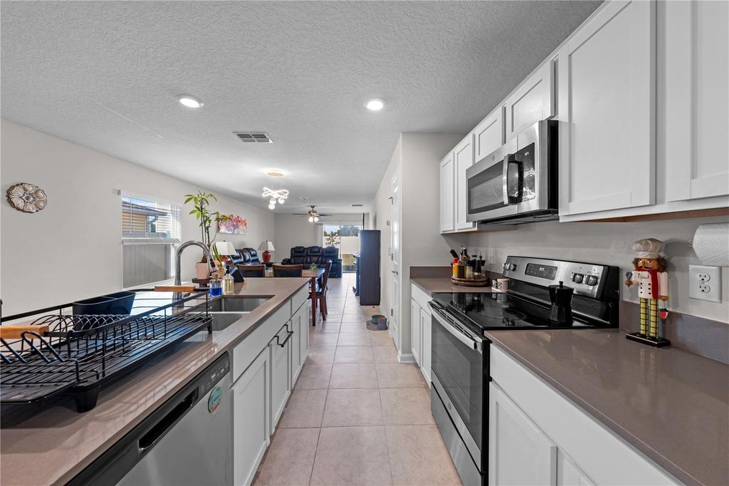 Image 15 of property listing at 1988 TRAVERSE WAY, Kissimmee, FL 34746