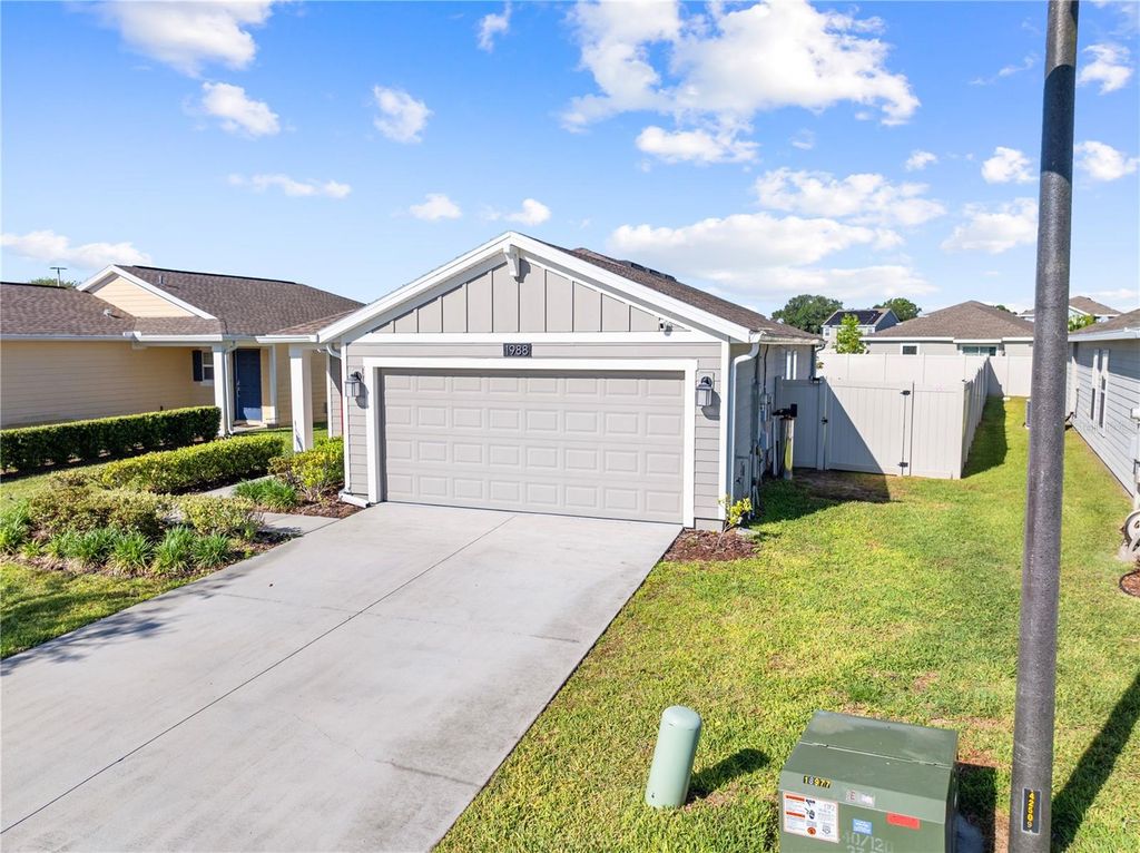 Image 3 of property listing at 1988 TRAVERSE WAY, Kissimmee, FL 34746