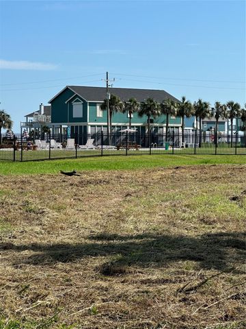 981 Sailfish, Crystal Beach, TX 77650