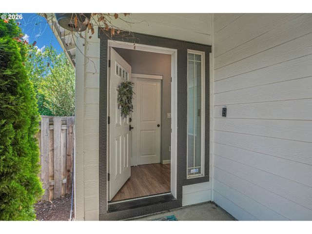716 ERIC Dr, Molalla, OR 97038