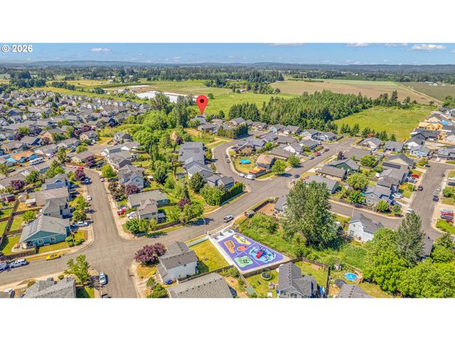 716 ERIC Dr, Molalla, OR 97038