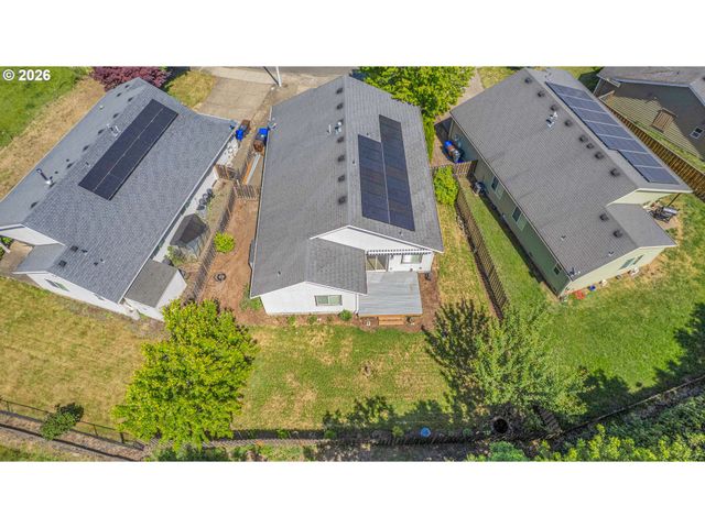716 ERIC Dr, Molalla, OR 97038