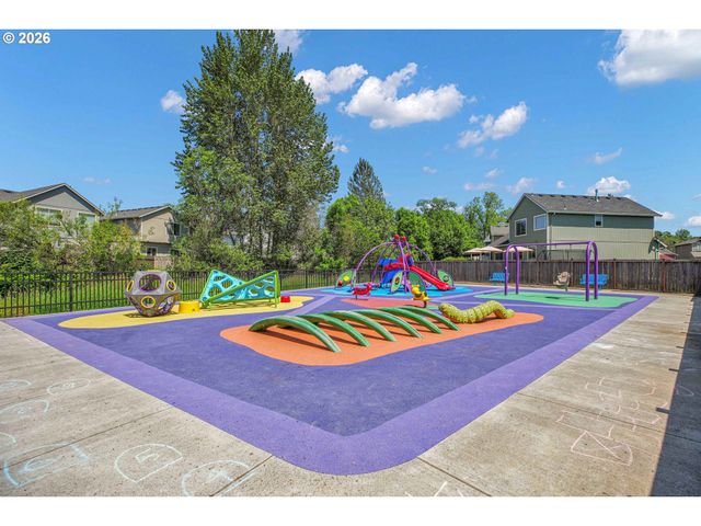 716 ERIC Dr, Molalla, OR 97038