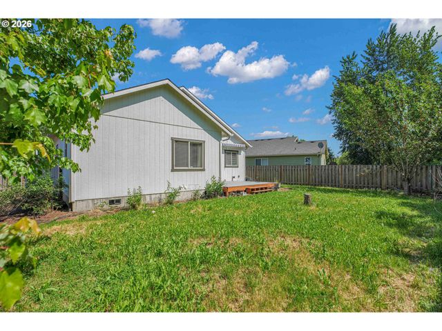 716 ERIC Dr, Molalla, OR 97038