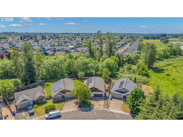 716 ERIC Dr, Molalla, OR 97038