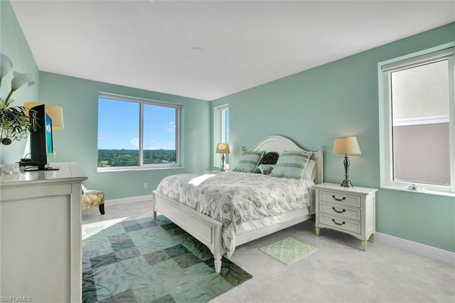 265 Indies WAY # 904, Naples, FL 34110