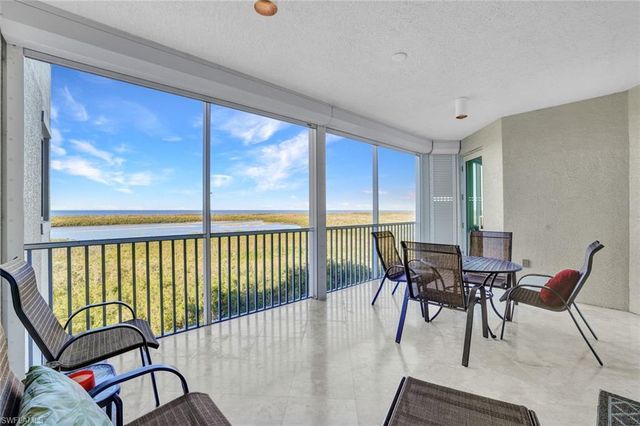 265 Indies WAY # 904, Naples, FL 34110