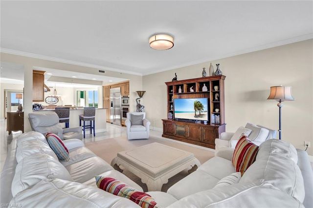 265 Indies WAY # 904, Naples, FL 34110