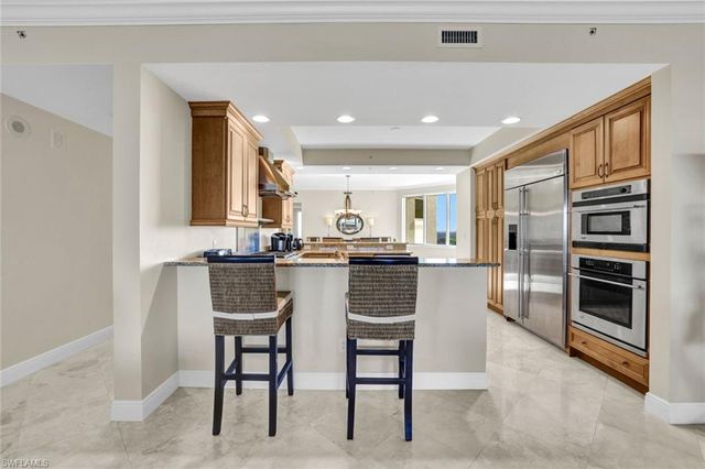 265 Indies WAY # 904, Naples, FL 34110