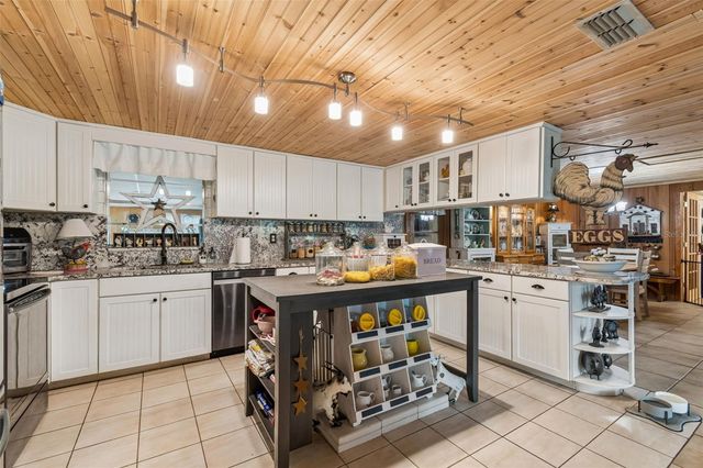 11094 SW 51ST DRIVE, Webster, FL 33597