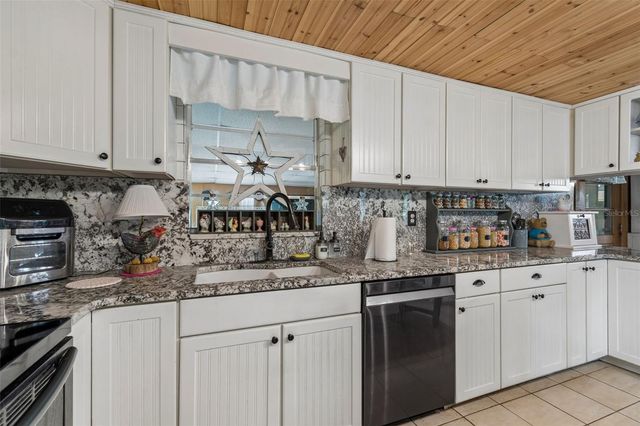 11094 SW 51ST DRIVE, Webster, FL 33597