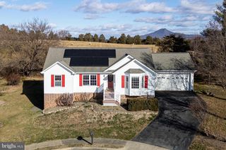 134 DILLON CT, New Market, VA 22844