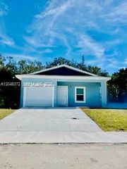 1428 Las Villas Boulevard, Sebring, FL 33870