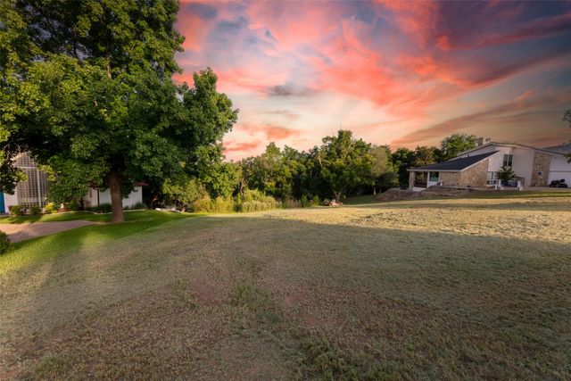 9710 Bellechase Road, Granbury, TX 76049