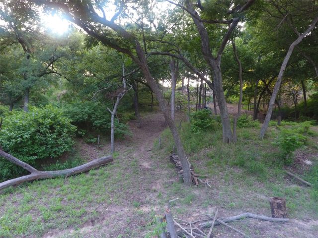 9710 Bellechase Road, Granbury, TX 76049